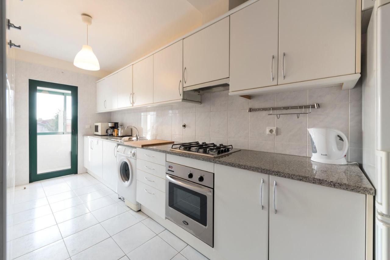 Lovelystay - Homey Feeling Flat W/ Free Parking Porto Eksteriør bilde